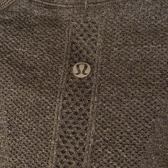 Lululemon Swiftly Tech Long Sleeve Crew Size 6 - Picture 4 of 8